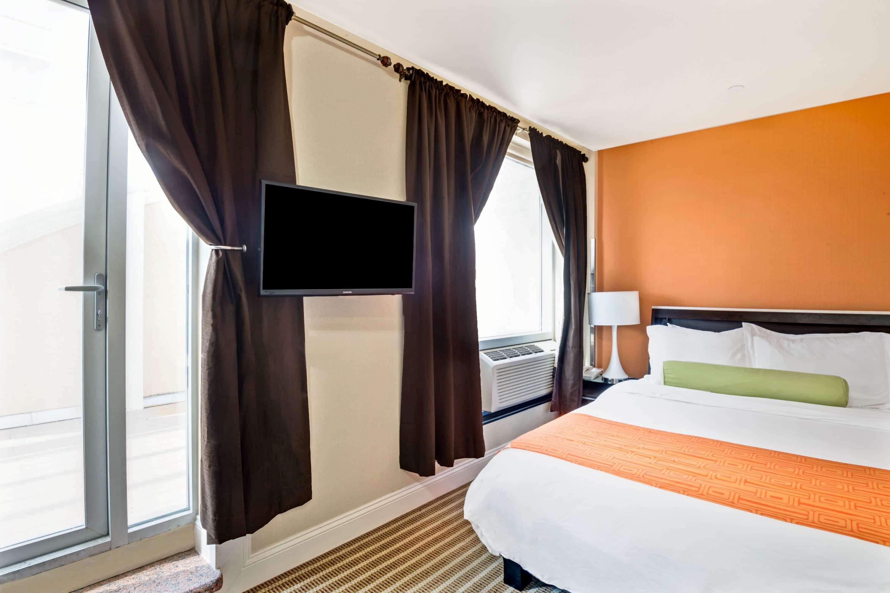 Howard Johnson By Wyndham Long Island City Nova Iorque Exterior foto