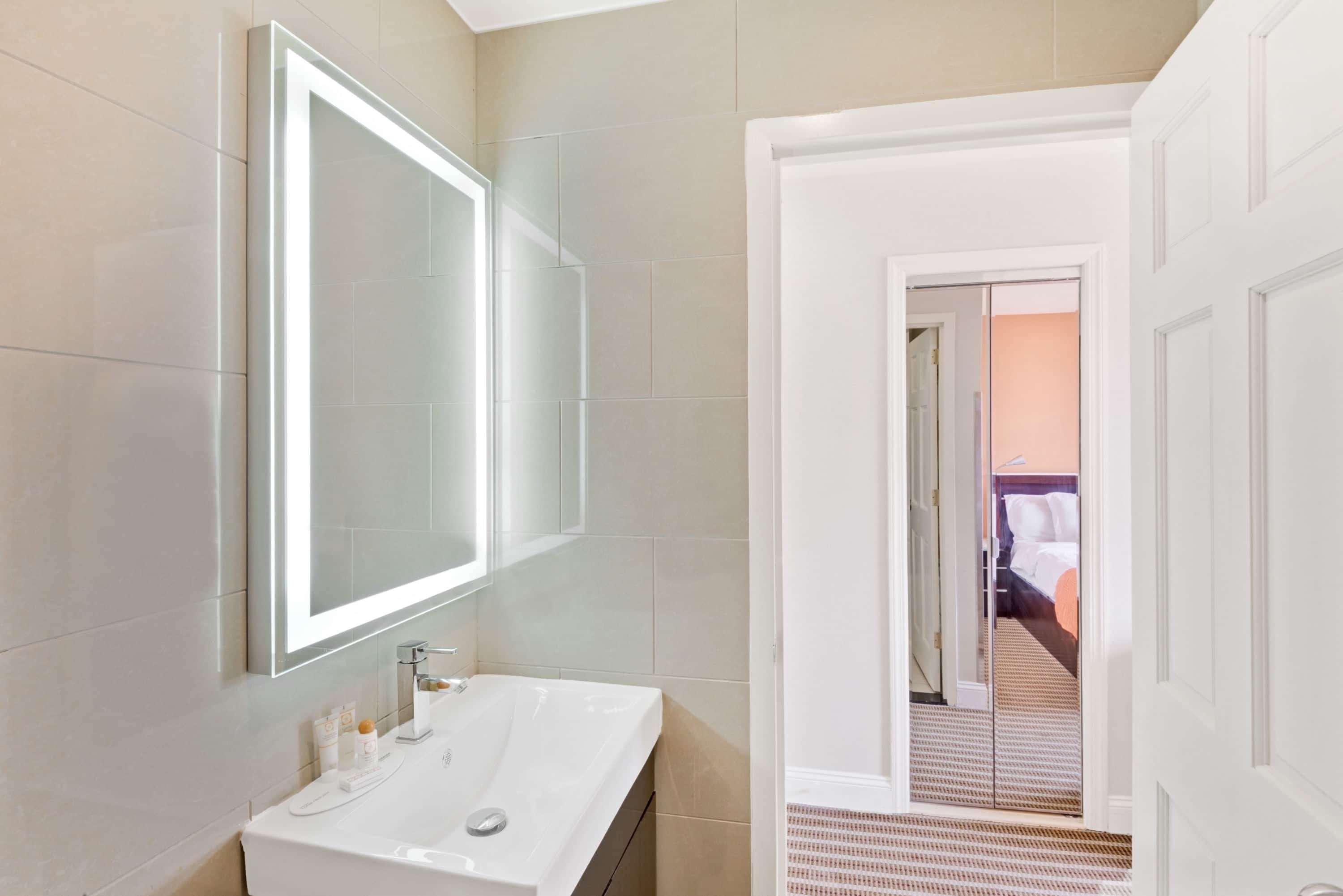 Howard Johnson By Wyndham Long Island City Nova Iorque Exterior foto