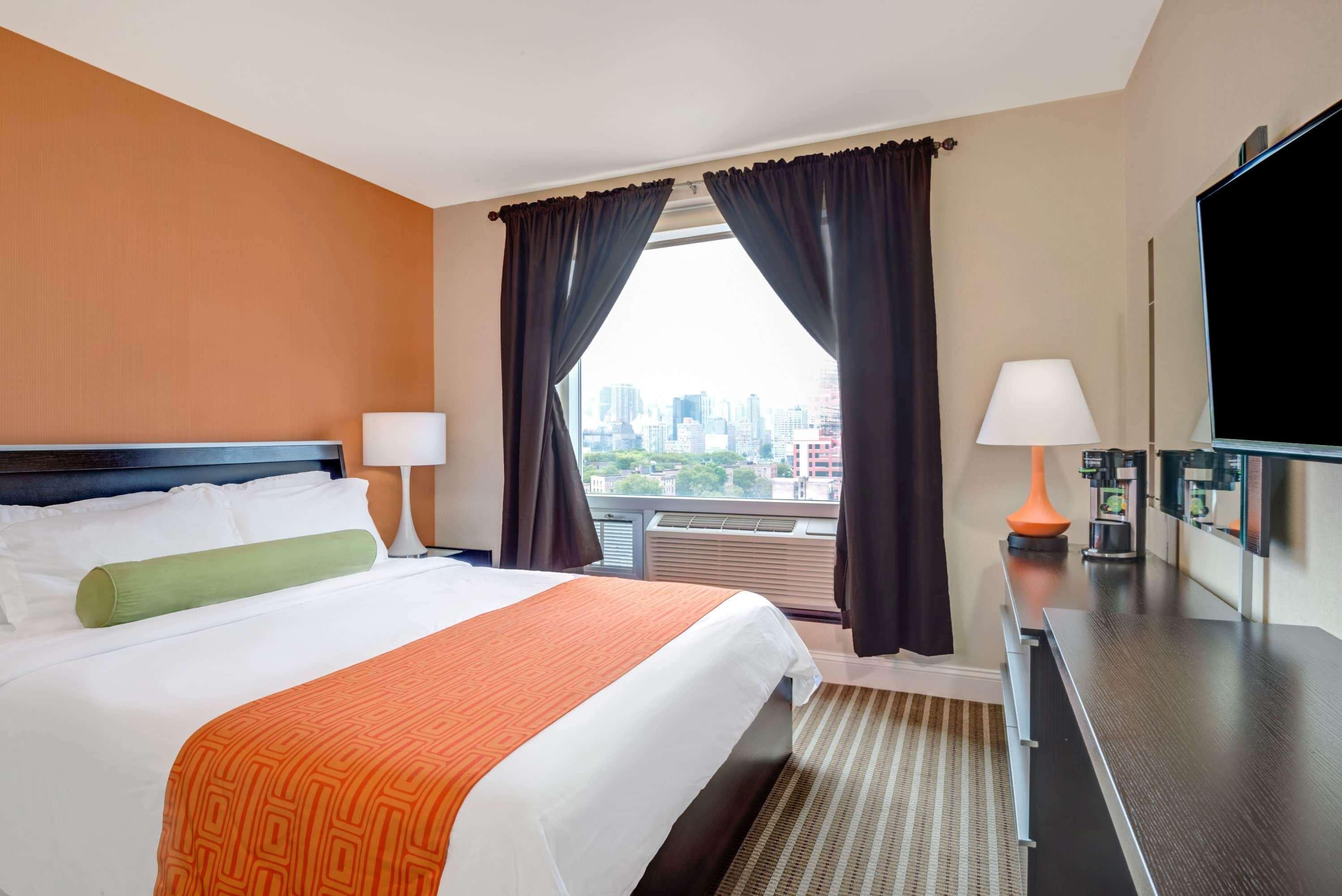 Howard Johnson By Wyndham Long Island City Nova Iorque Exterior foto