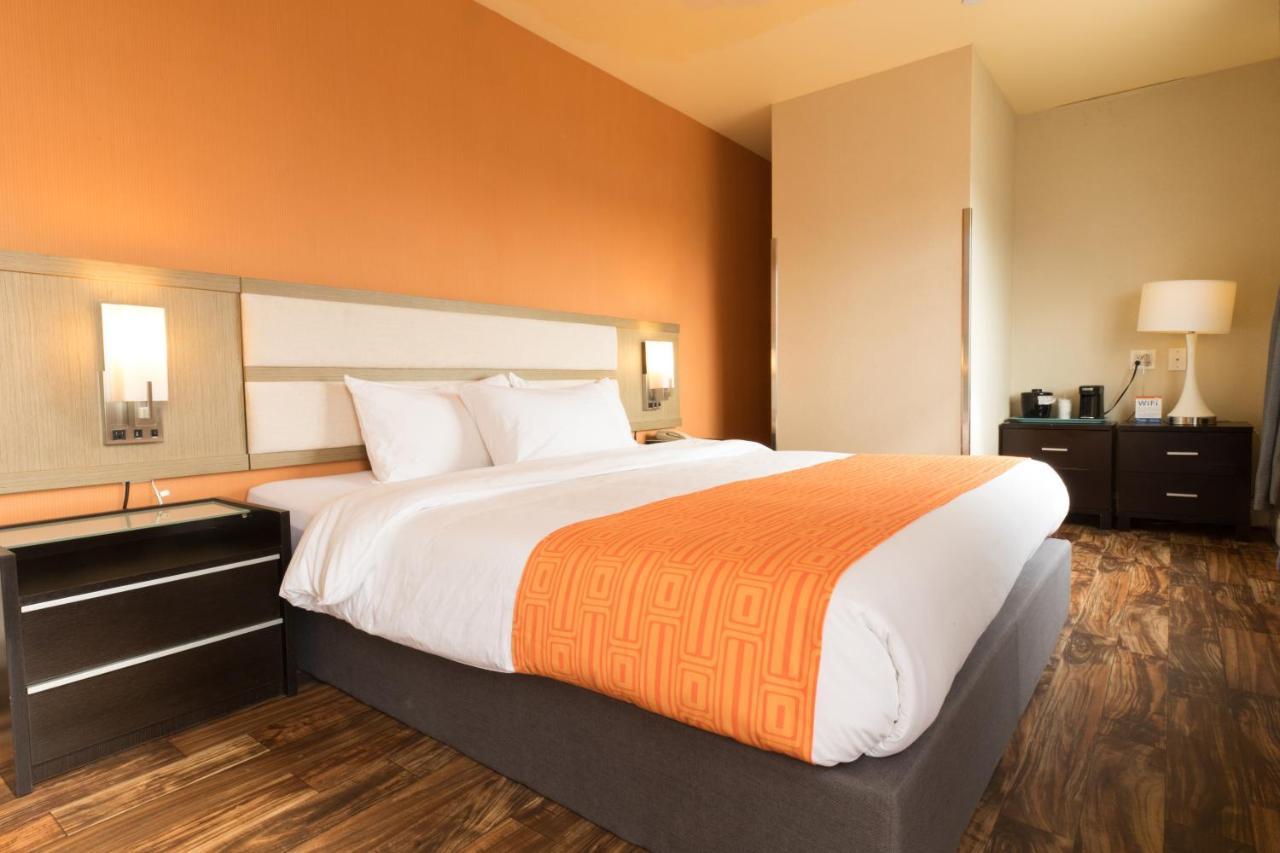 Howard Johnson By Wyndham Long Island City Nova Iorque Exterior foto