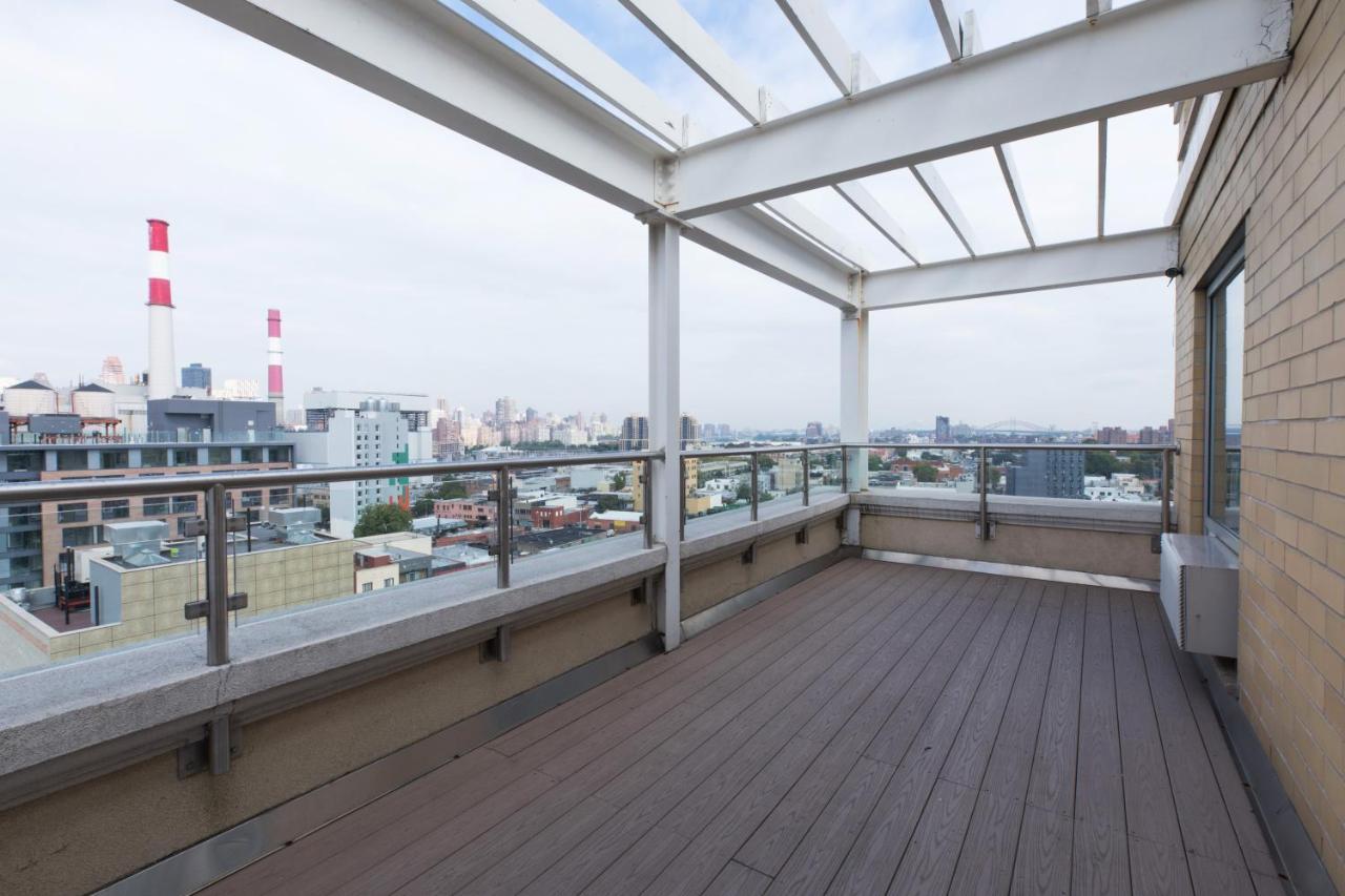 Howard Johnson By Wyndham Long Island City Nova Iorque Exterior foto