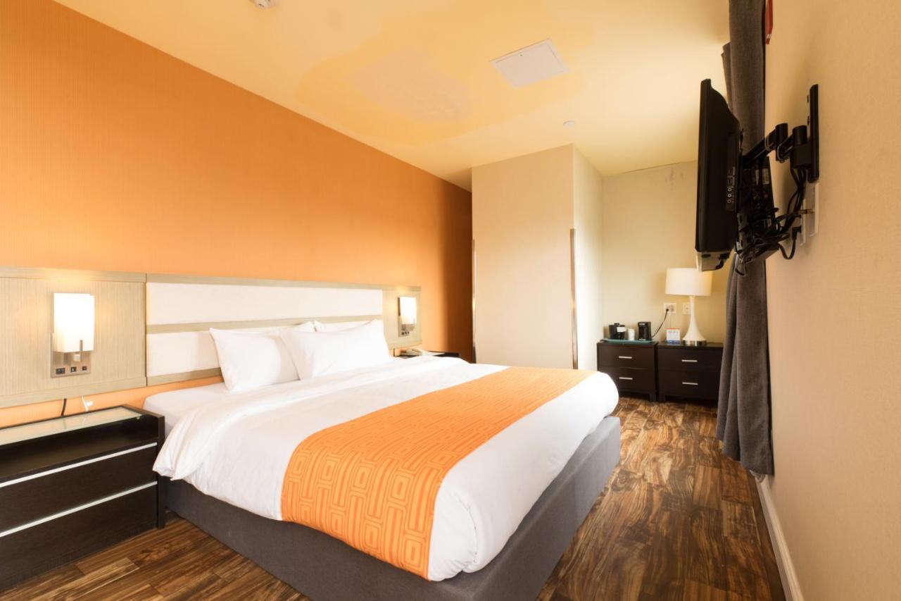 Howard Johnson By Wyndham Long Island City Nova Iorque Exterior foto