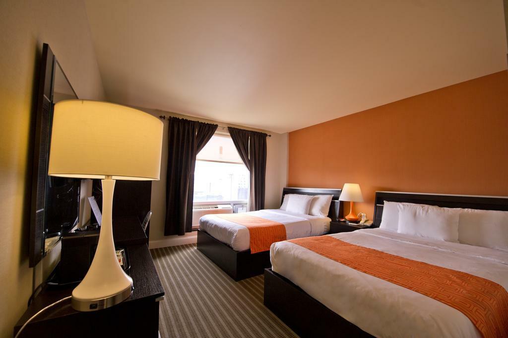 Howard Johnson By Wyndham Long Island City Nova Iorque Exterior foto